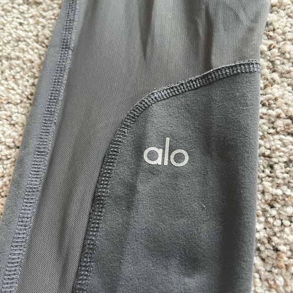Alo Gray w/Mesh Leggings - Picture 3 of 5